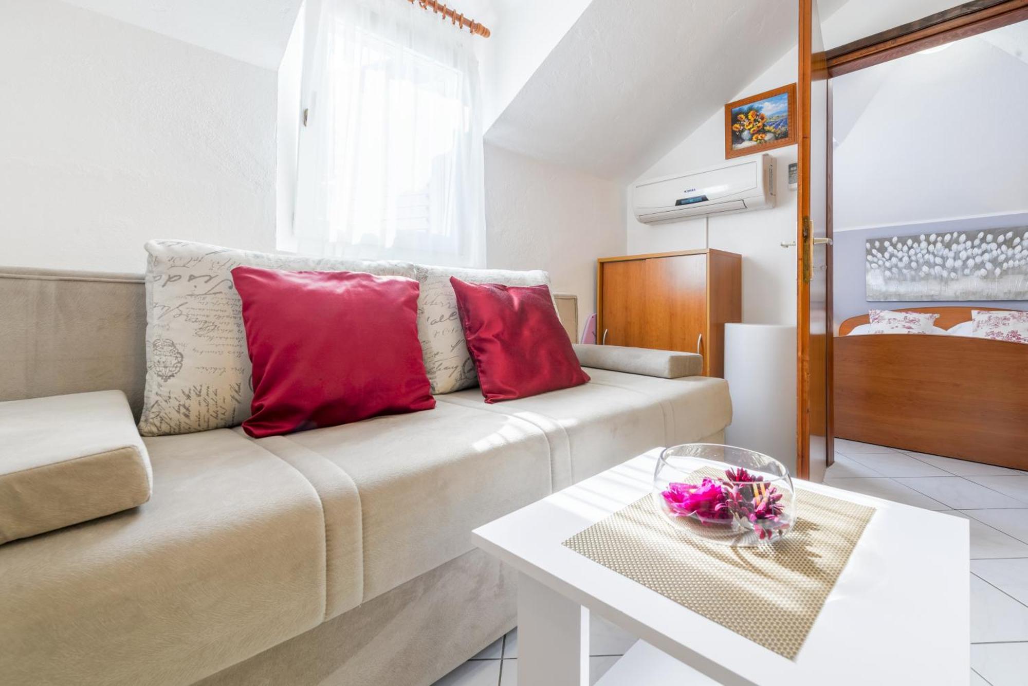 Apartments By The Sea Baska Voda, Makarska - 17570 Phòng bức ảnh