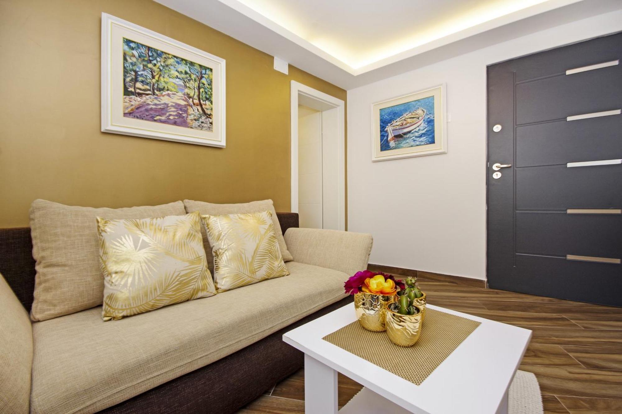 Apartments By The Sea Baska Voda, Makarska - 17570 Phòng bức ảnh